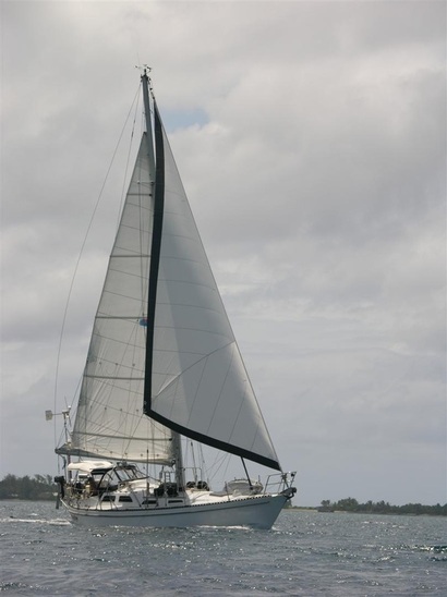 Cherokee Rose at sail in Tuvalu